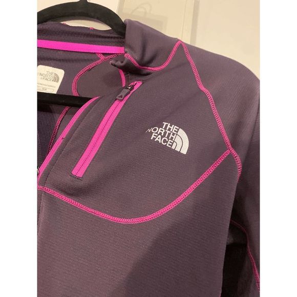 The North Face Half Zip Purple and Pink Jogging Jacket Size Medium - Picture 3 of 6